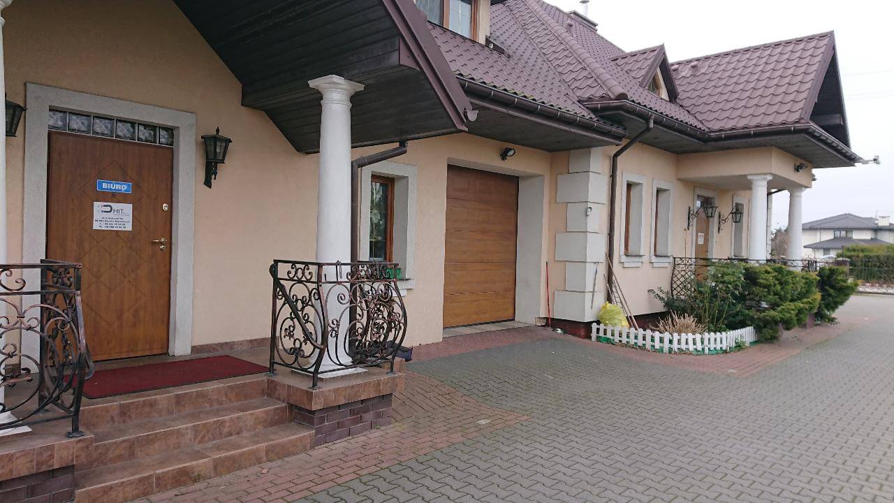 Dhit - Polish manufacturer of magnetic rollers Headquarters and office of Dhit sp. z o.o. in Ożarów Mazowiecki